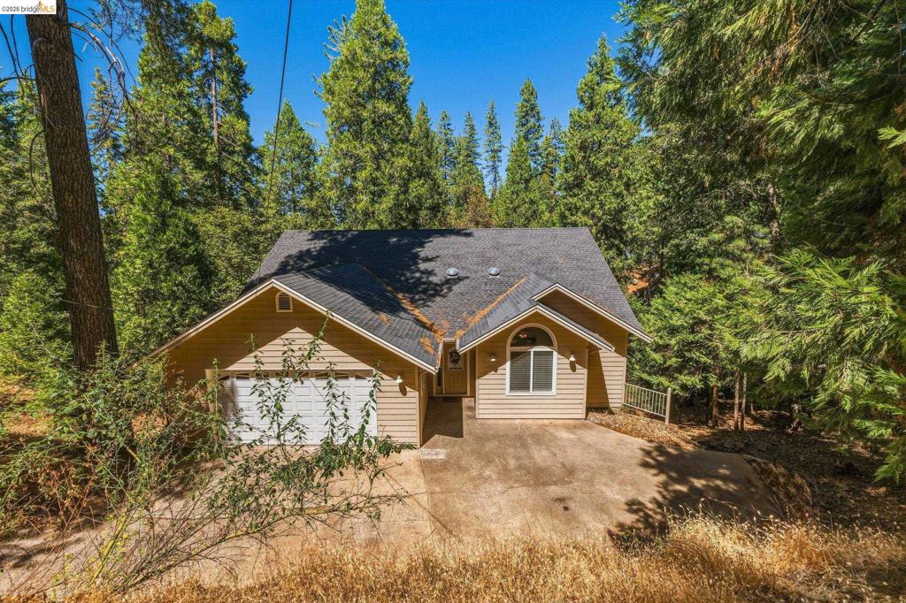 24230 N Oxbow Ln, Sonora, CA 95370