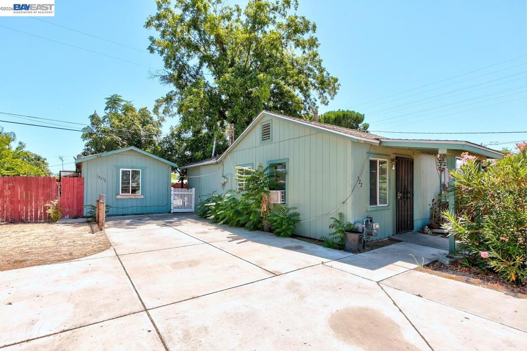 322 Poplar Ave, Manteca, CA 95336