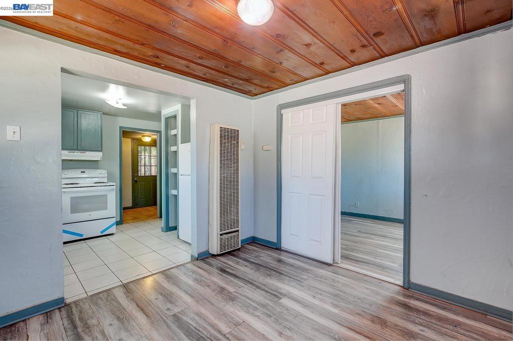 322 Poplar Ave, Manteca, CA 95336