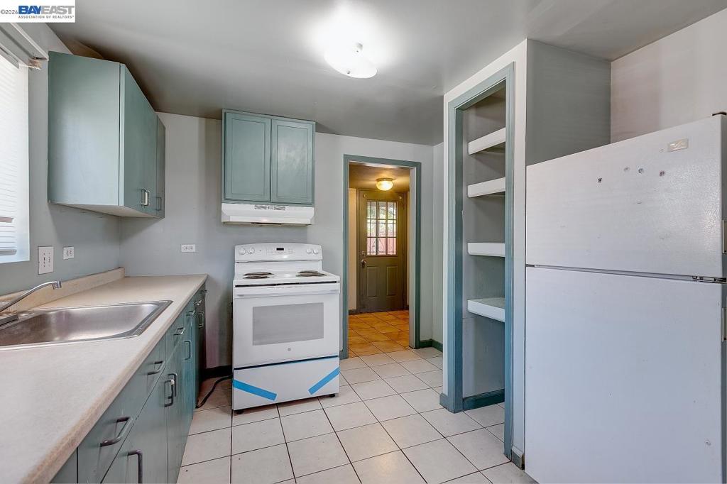 322 Poplar Ave, Manteca, CA 95336
