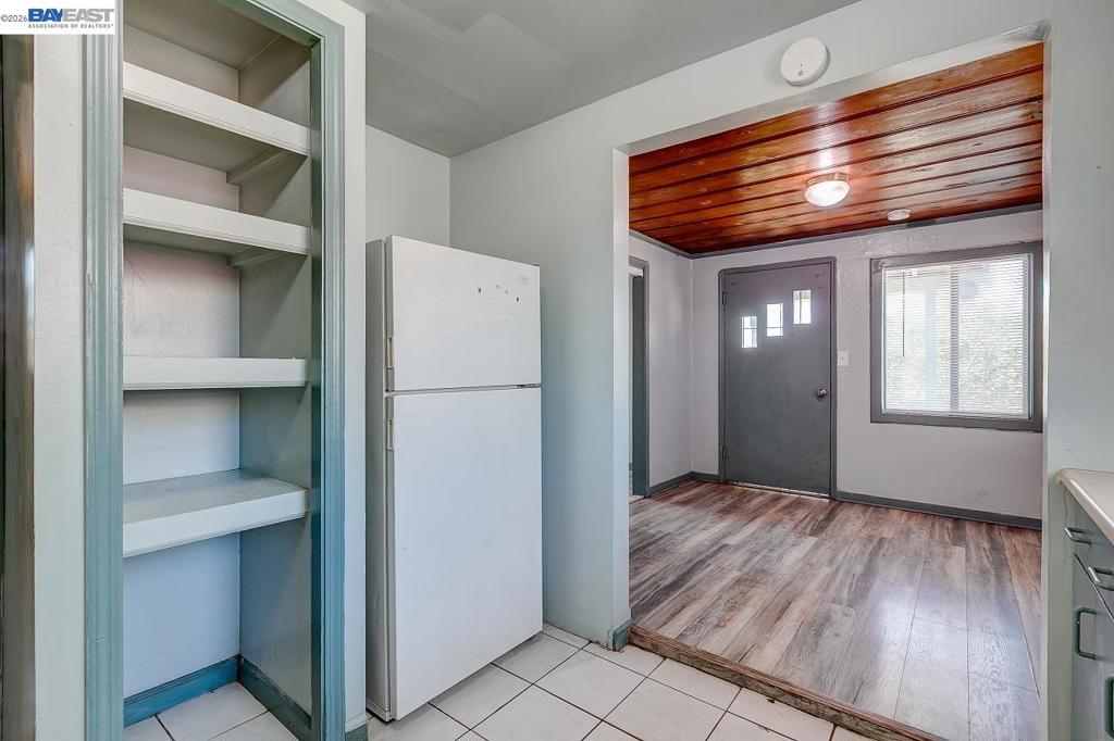 322 Poplar Ave, Manteca, CA 95336
