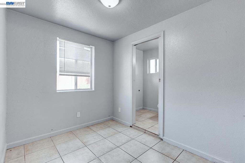 322 Poplar Ave, Manteca, CA 95336
