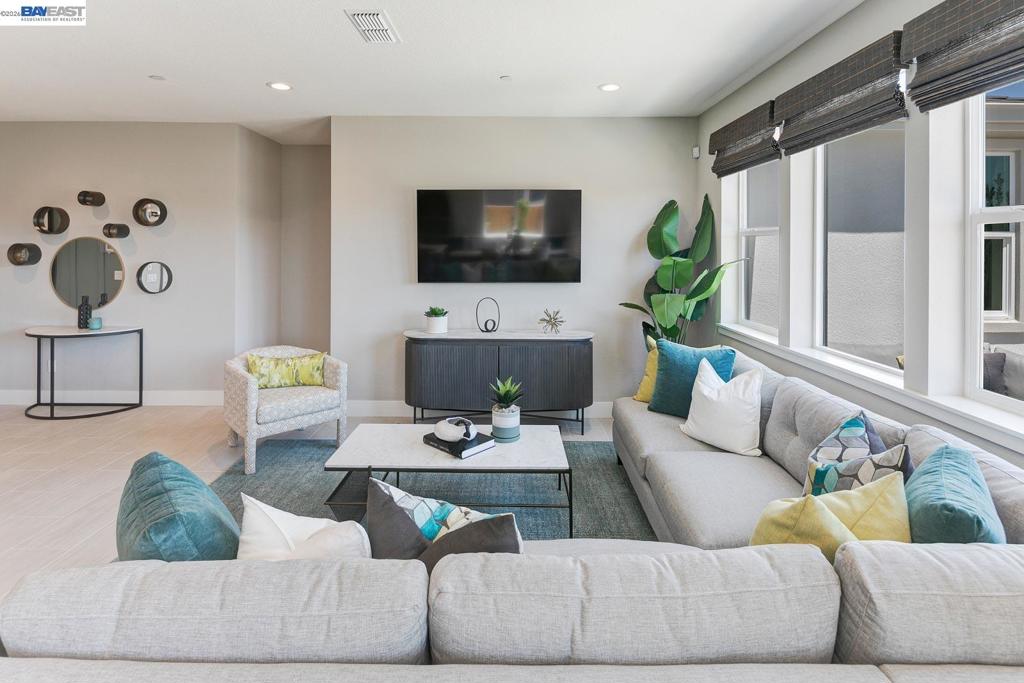 Open Photo