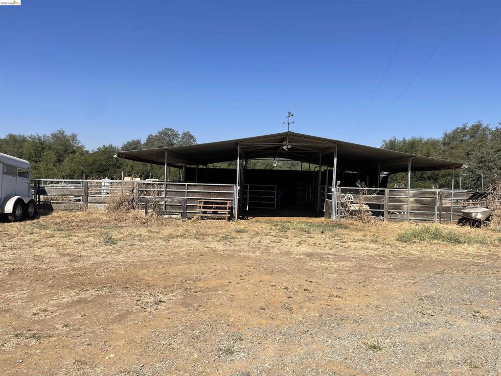 17560 Campbell Flat Road, Sonora, CA 95370