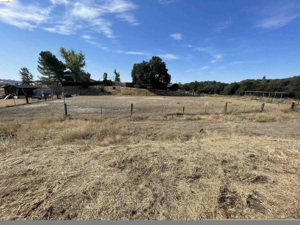 17560 Campbell Flat Road, Sonora, CA 95370