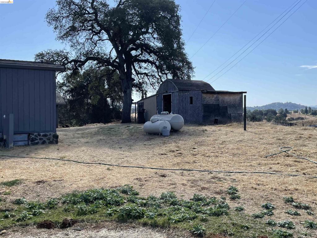 17560 Campbell Flat Road, Sonora, CA 95370