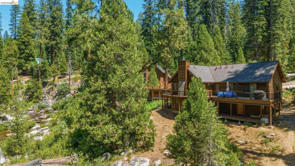 31500 Old Strawberry Rd, Strawberry, CA 95364