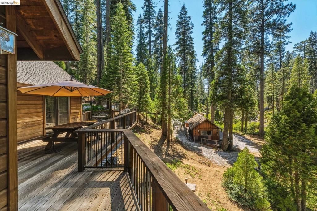 31500 Old Strawberry Rd, Strawberry, CA 95364