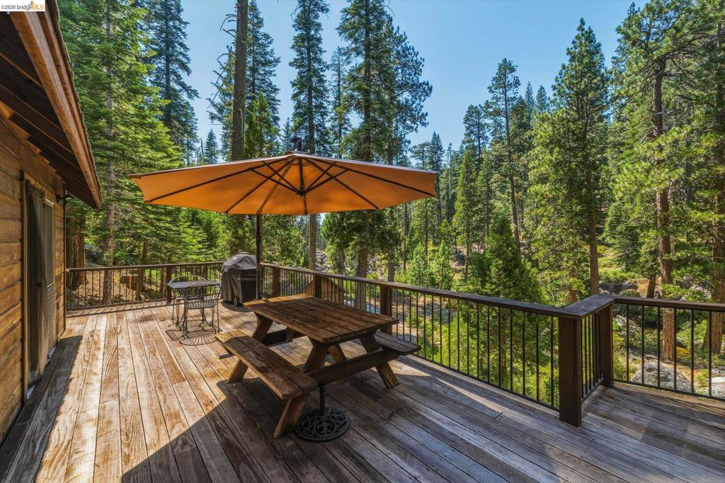 31500 Old Strawberry Rd, Strawberry, CA 95364