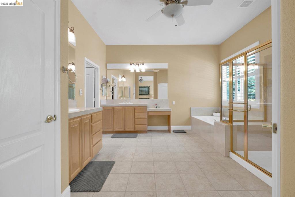 1161 Bacchini LN, Brentwood (CC), CA 94513