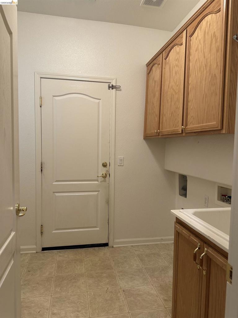 987 Centennial Dr, Brentwood (CC), CA 94513