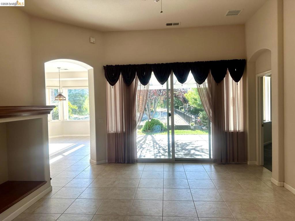 1116 Burghley Ln, Brentwood (CC), CA 94513