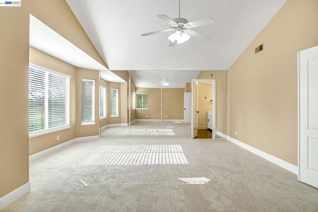 2034 Wrenwood Ave, Clovis, CA 93611