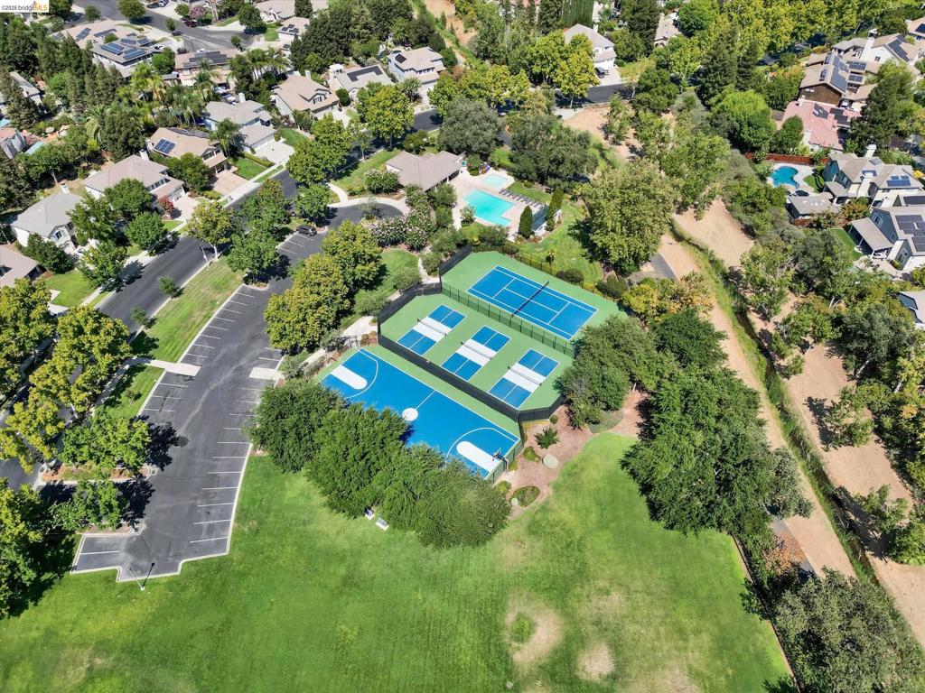 550 Apple Hill Dr, Brentwood (CC), CA 94513