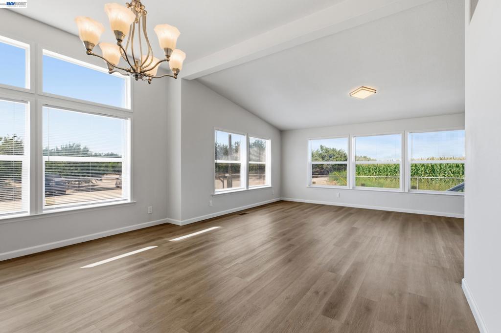 4437 W Grayson, Modesto, CA 95358
