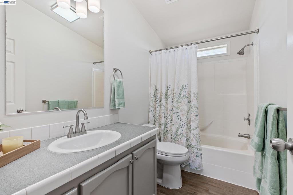 4437 W Grayson, Modesto, CA 95358