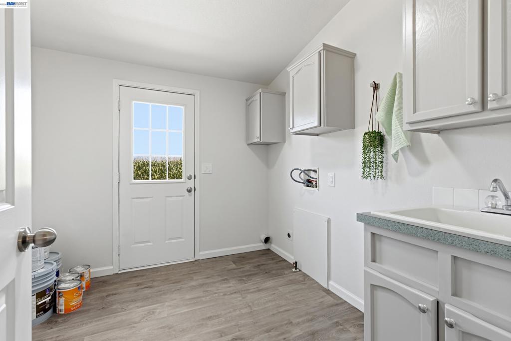 4437 W Grayson, Modesto, CA 95358