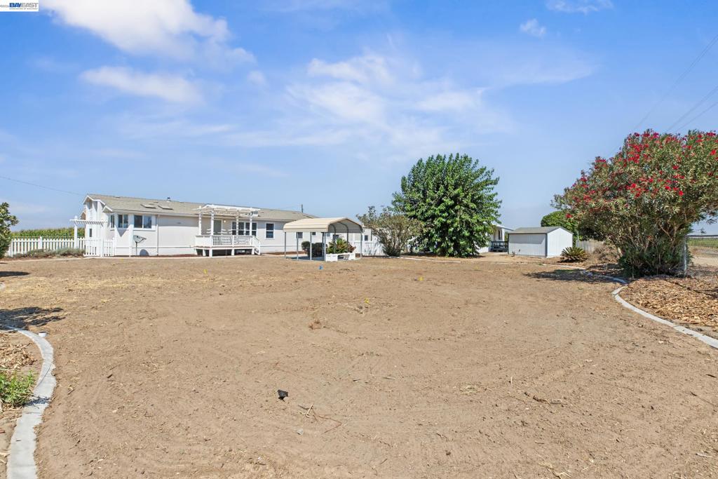 4437 W Grayson, Modesto, CA 95358