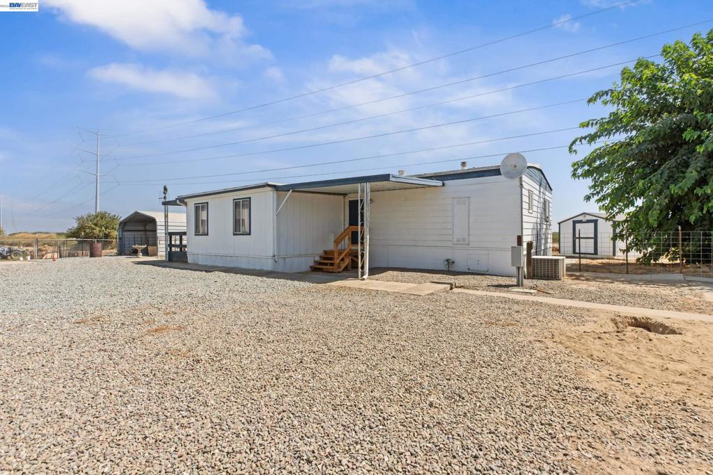 4437 W Grayson, Modesto, CA 95358