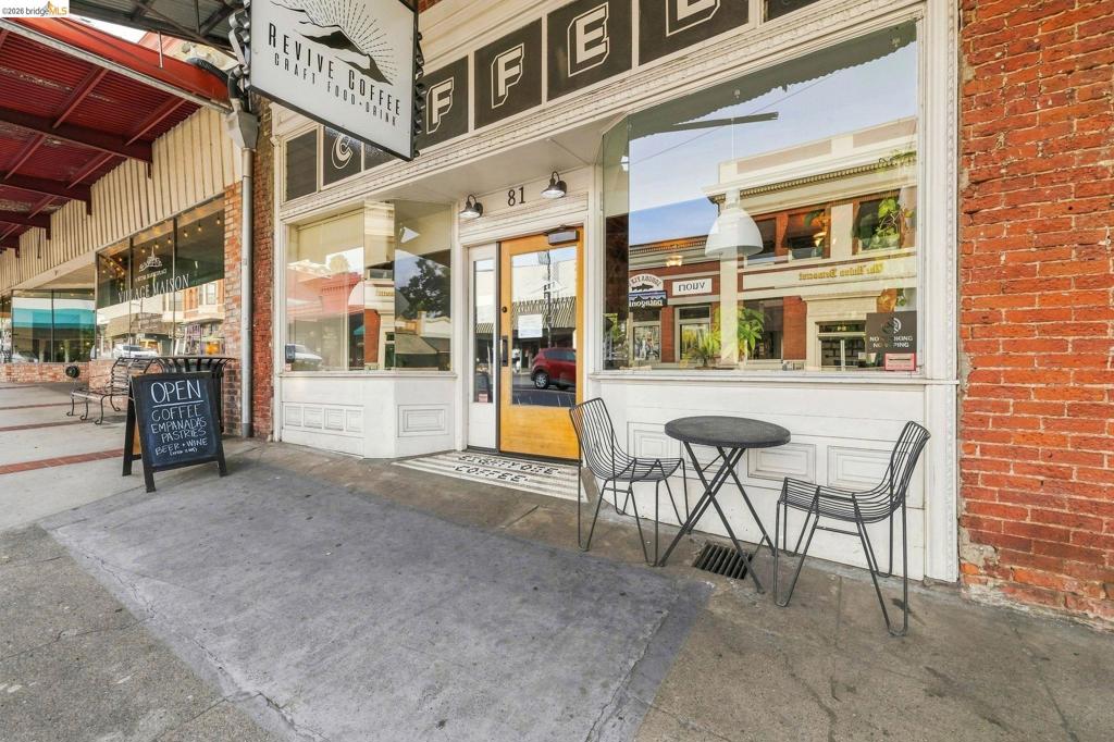 81 S Washington St, Sonora, CA 95370