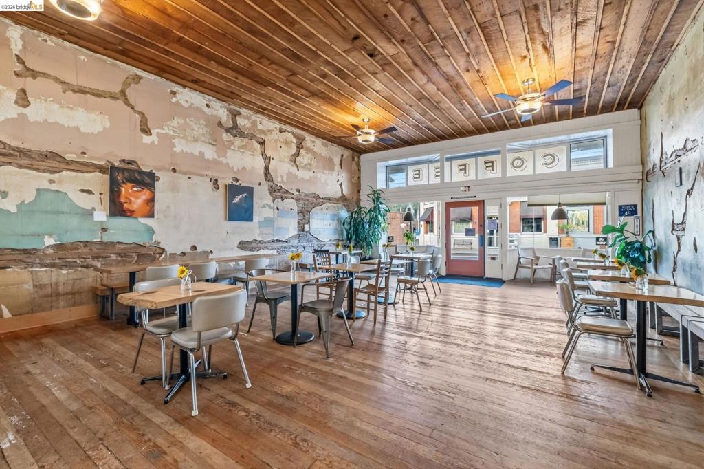 81 S Washington St, Sonora, CA 95370