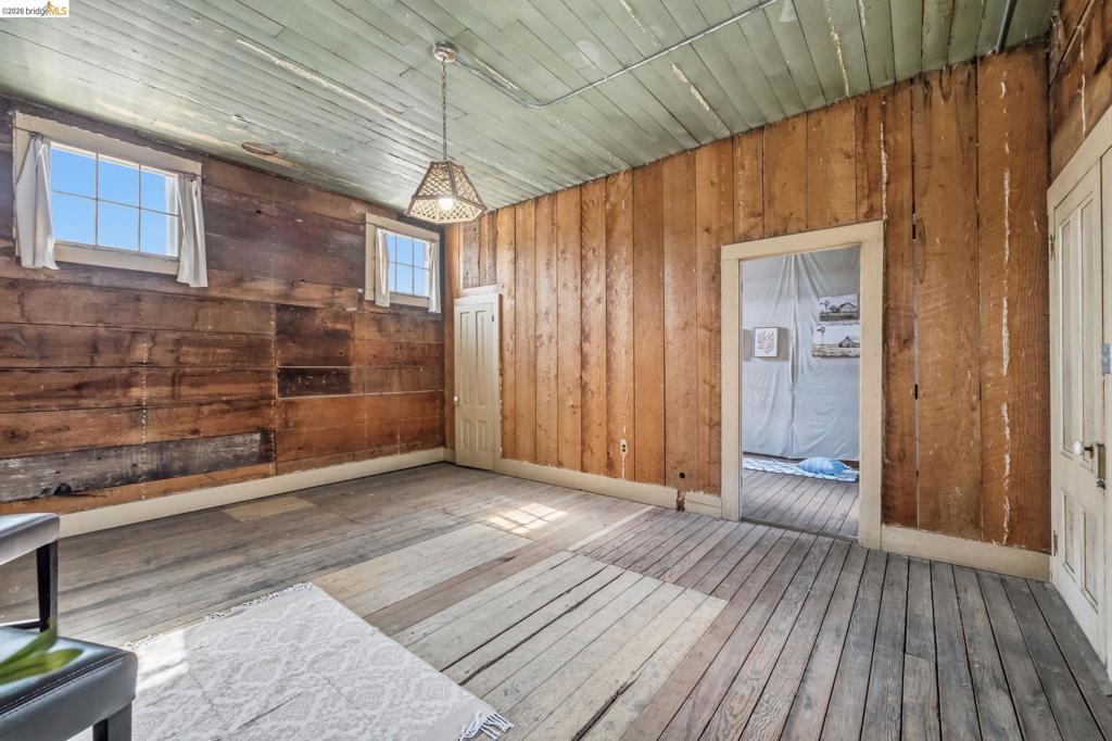 81 S Washington St, Sonora, CA 95370