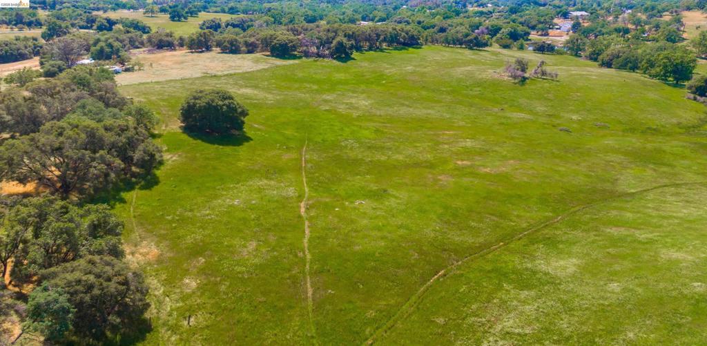 9325 Fraguero Rd, Sonora, CA 95370