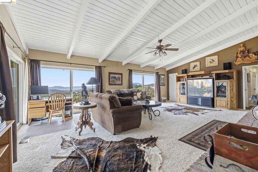 9325 Fraguero Rd, Sonora, CA 95370