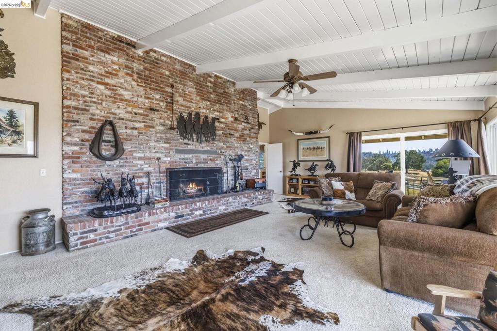 9325 Fraguero Rd, Sonora, CA 95370
