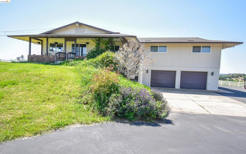 9325 Fraguero Rd, Sonora, CA 95370