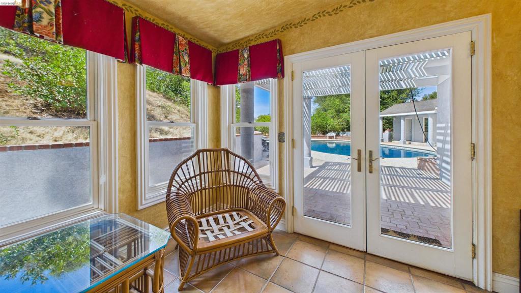 17910 Dolores Ln, Sonora, CA 95370