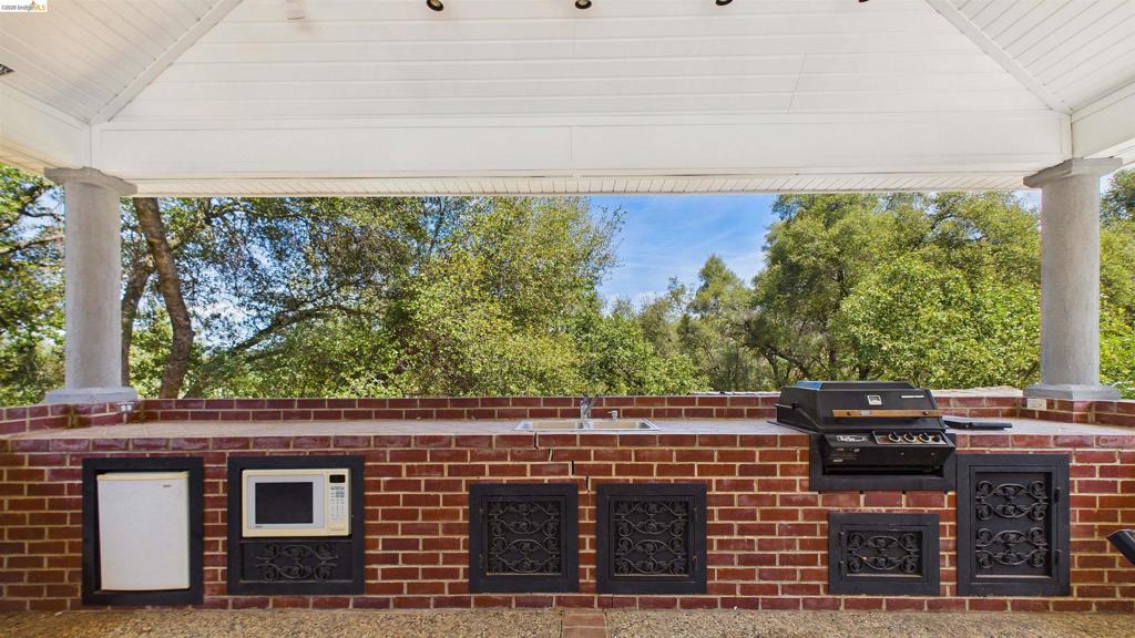 17910 Dolores Ln, Sonora, CA 95370