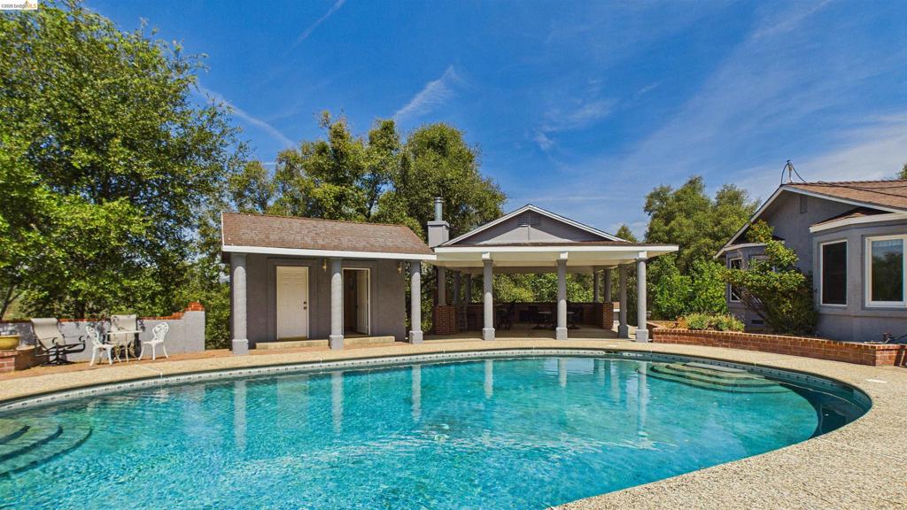 17910 Dolores Ln, Sonora, CA 95370