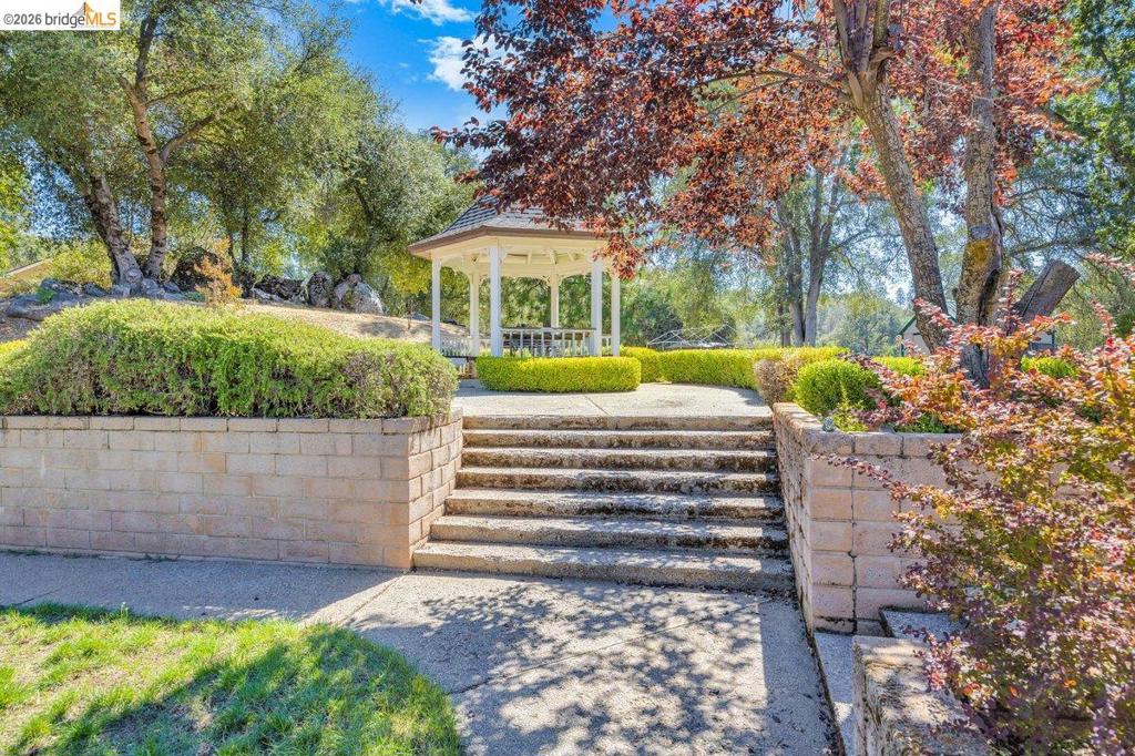22309 Villas Ln, Sonora, CA 95370