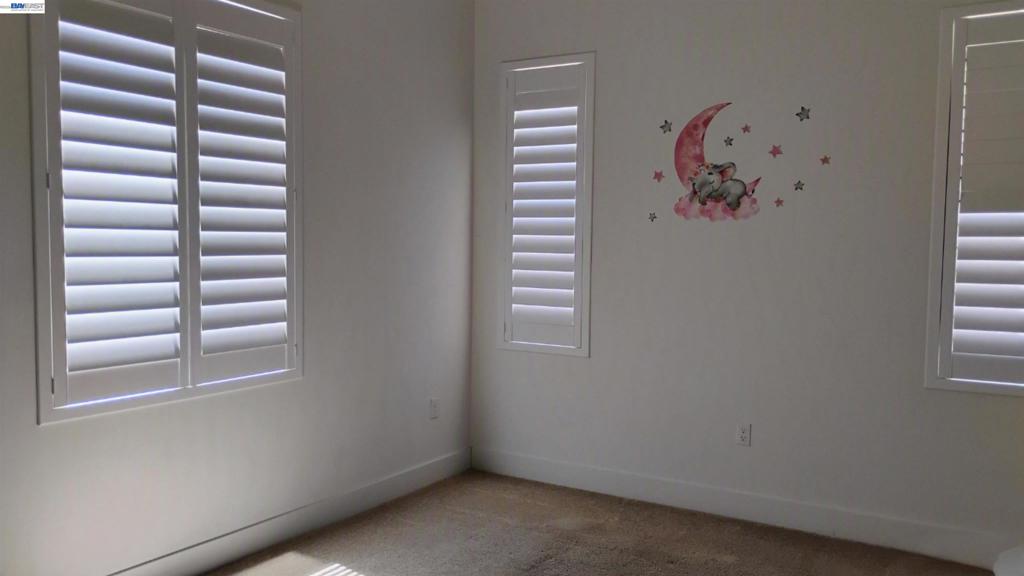 965 Beaver Pond Loop, Madera, CA 93636
