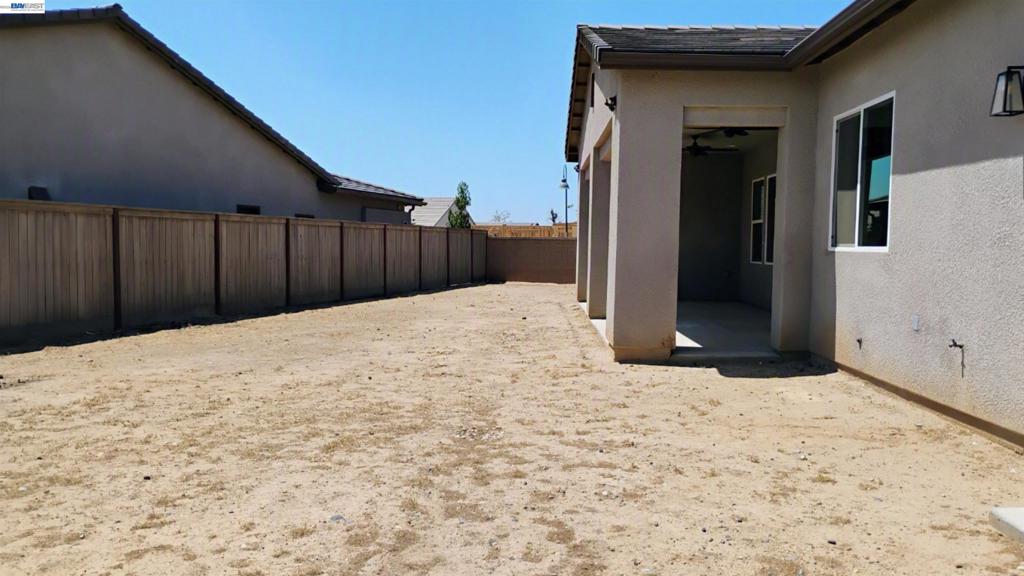 965 Beaver Pond Loop, Madera, CA 93636