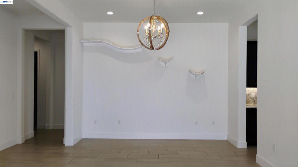 965 Beaver Pond Loop, Madera, CA 93636