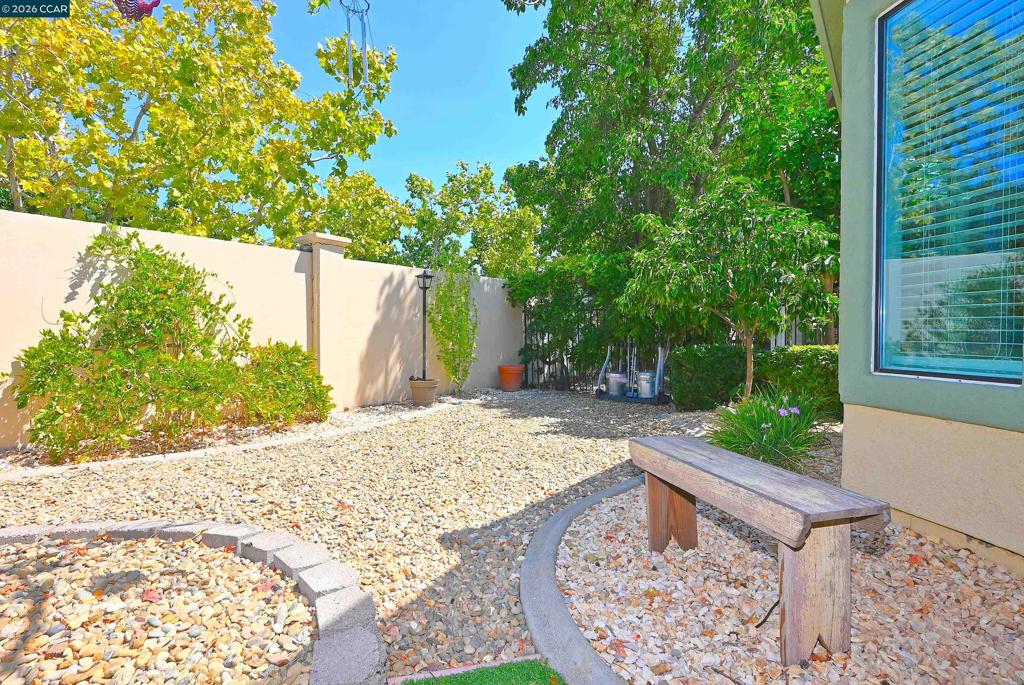 310 Winesap Dr., Brentwood (CC), CA 94513-2666