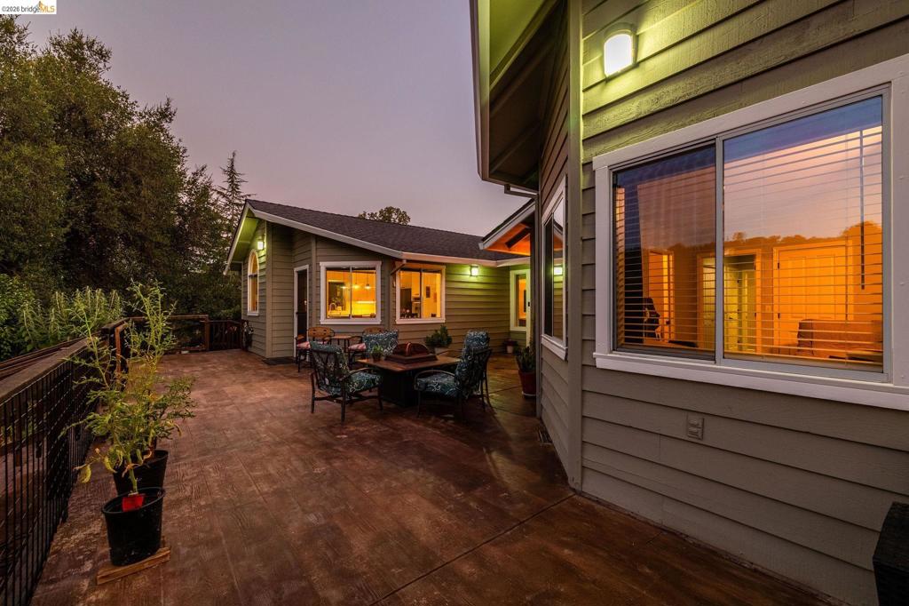 18570 Pradera Real Rd, Sonora, CA 95370
