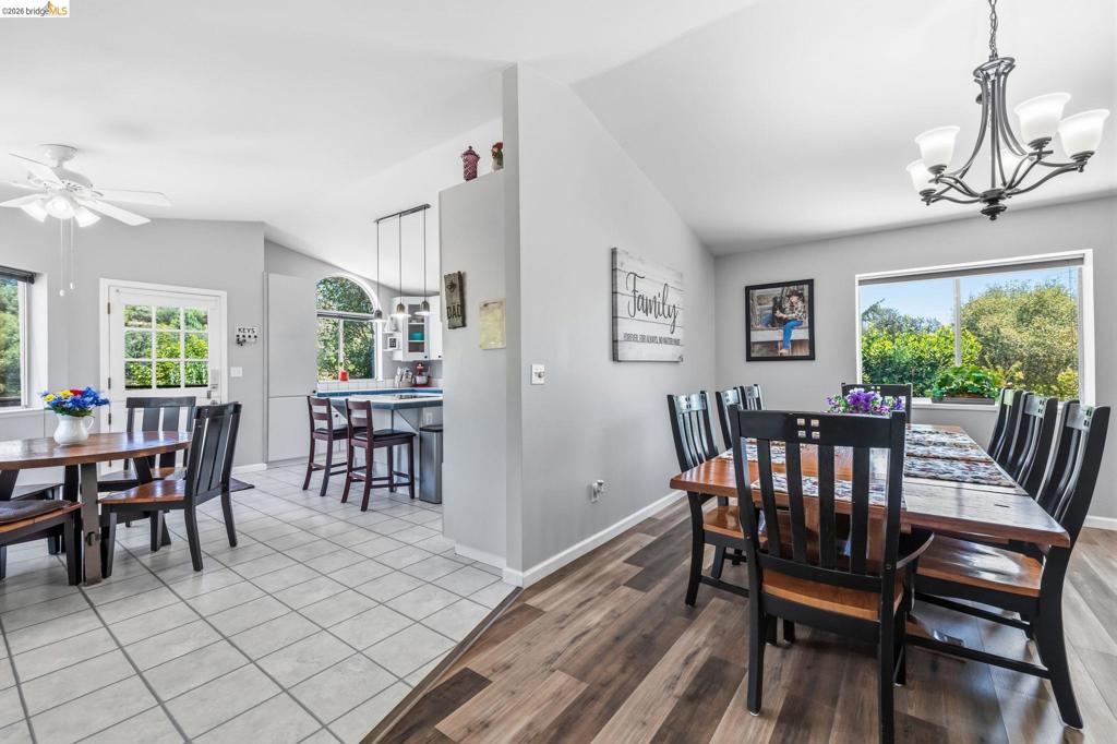 18570 Pradera Real Rd, Sonora, CA 95370