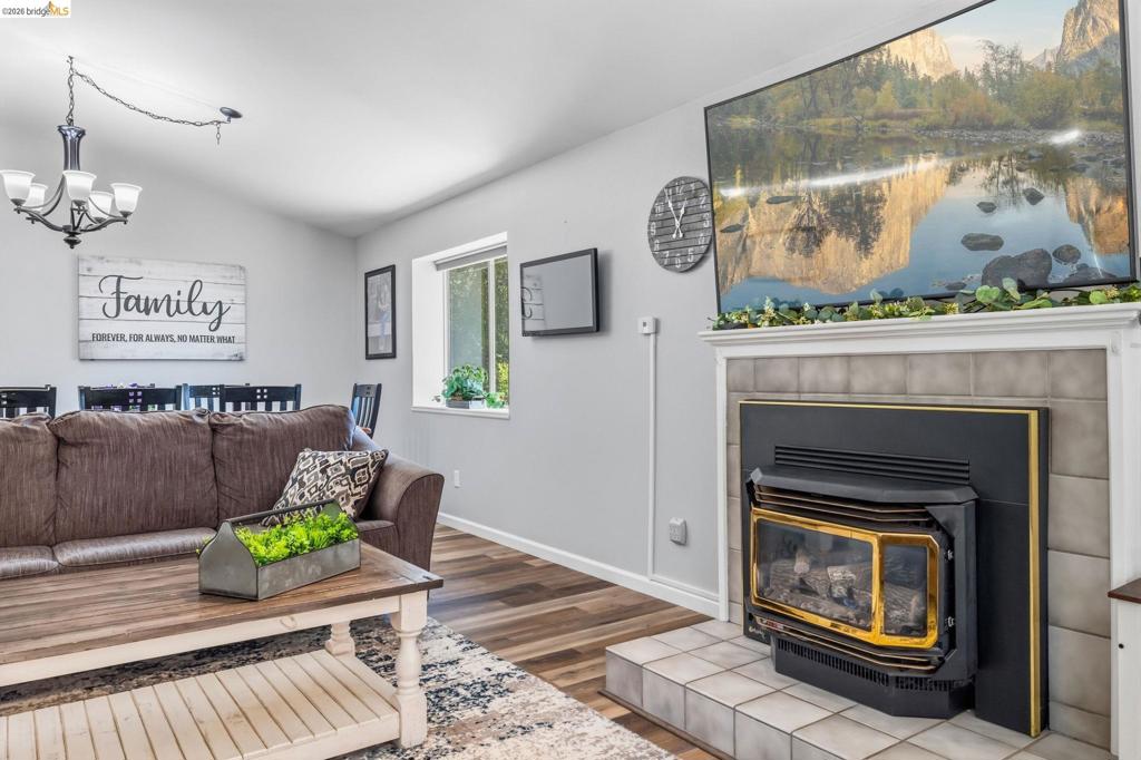 18570 Pradera Real Rd, Sonora, CA 95370