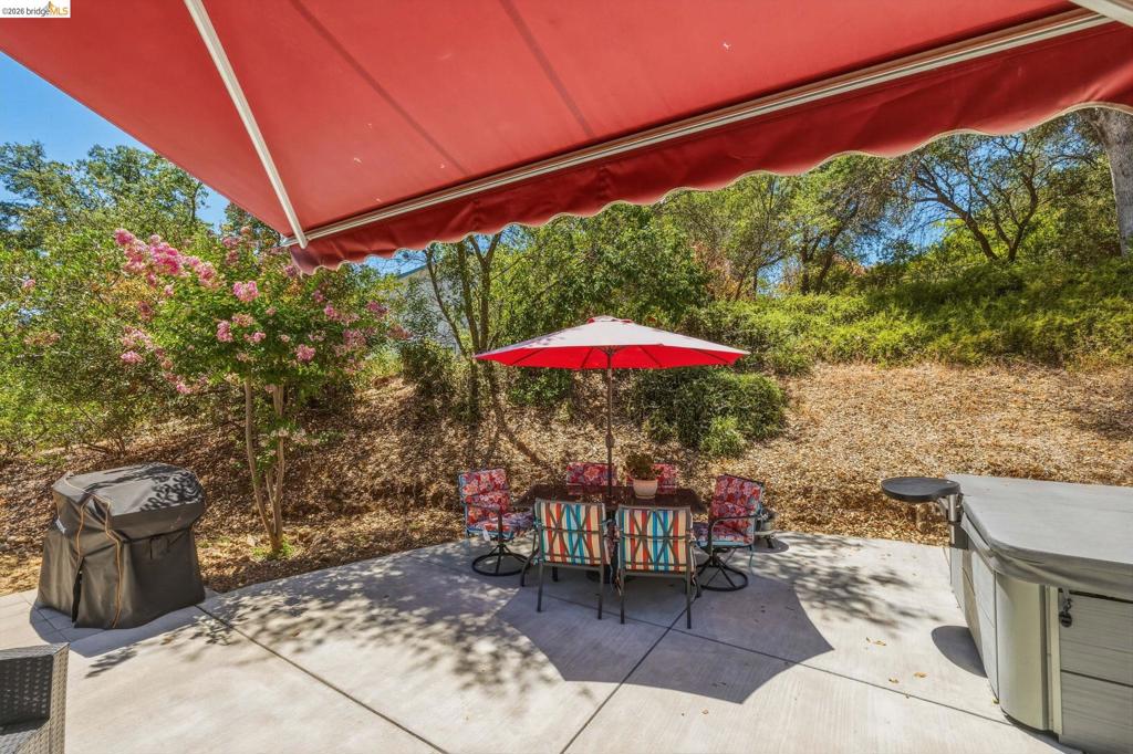 18570 Pradera Real Rd, Sonora, CA 95370