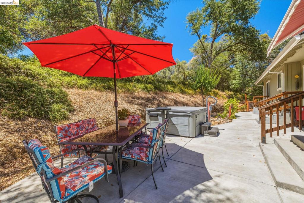 18570 Pradera Real Rd, Sonora, CA 95370