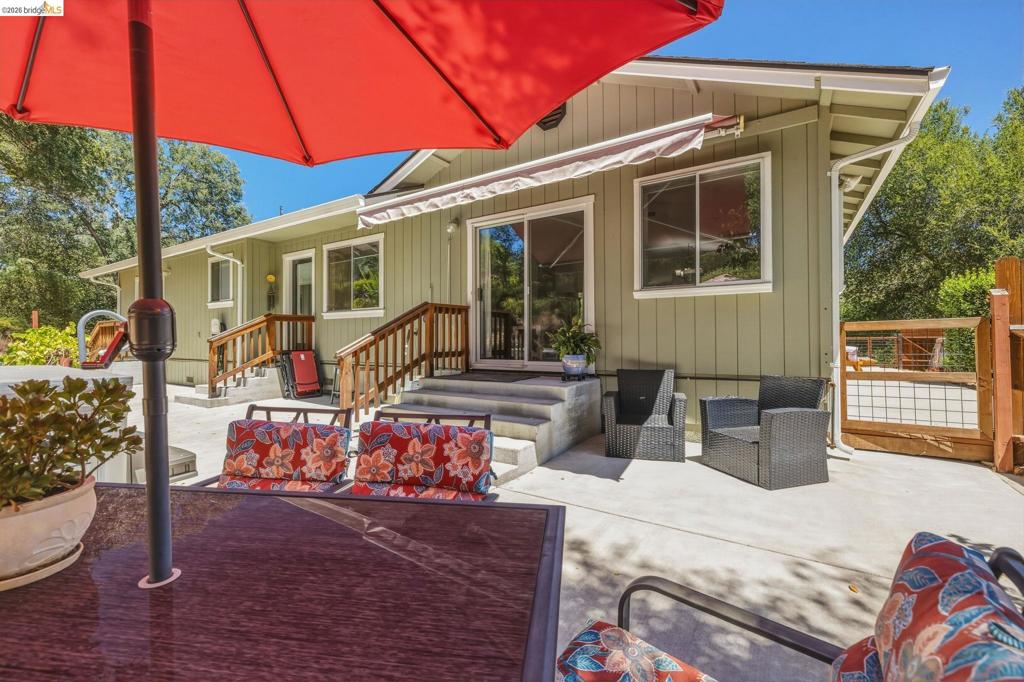 18570 Pradera Real Rd, Sonora, CA 95370