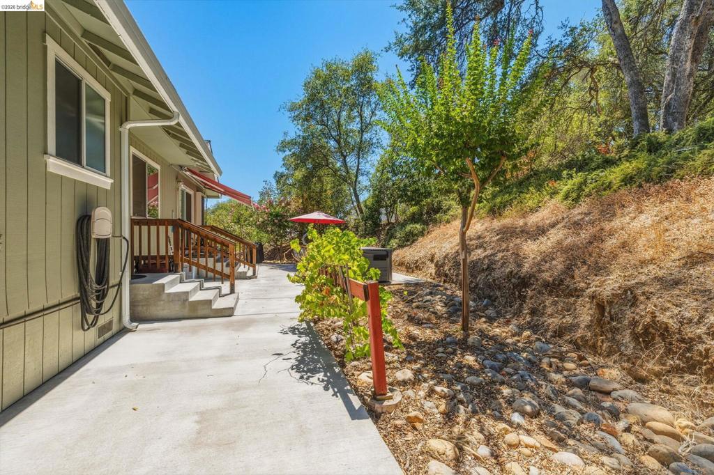 18570 Pradera Real Rd, Sonora, CA 95370