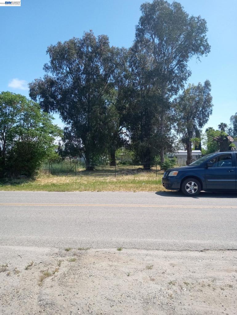 22479 Maple St, Chowchilla, CA 93610