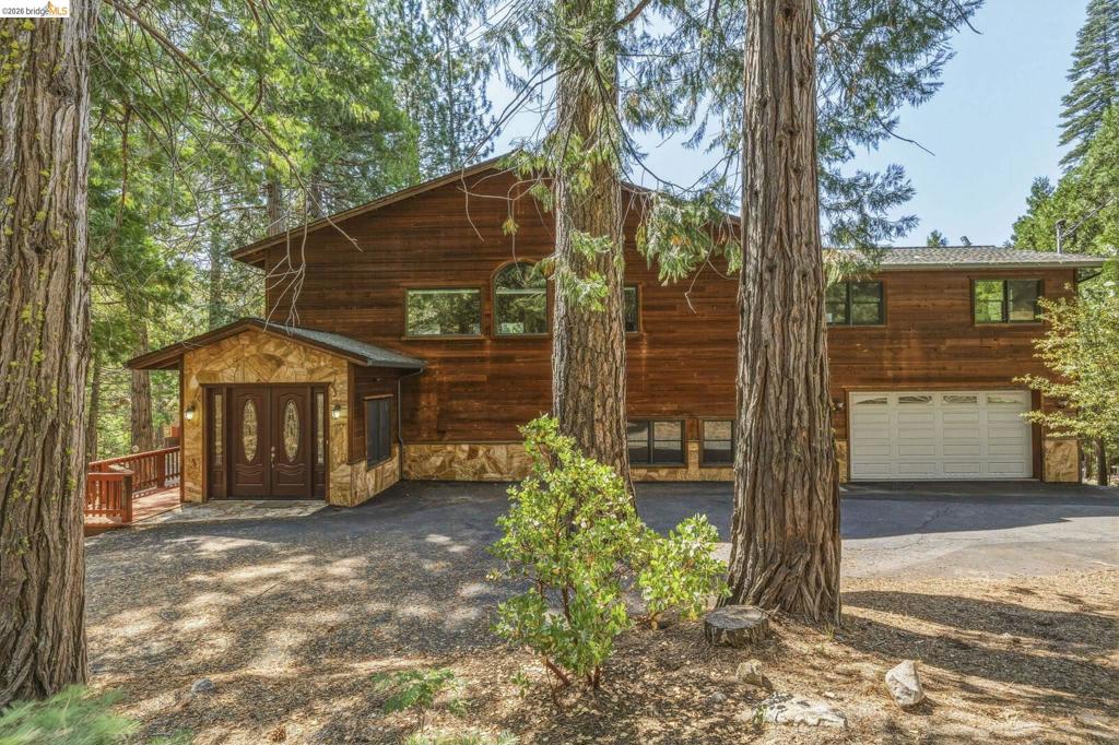 28421 Old Strawberry Rd, Strawberry, CA 95375