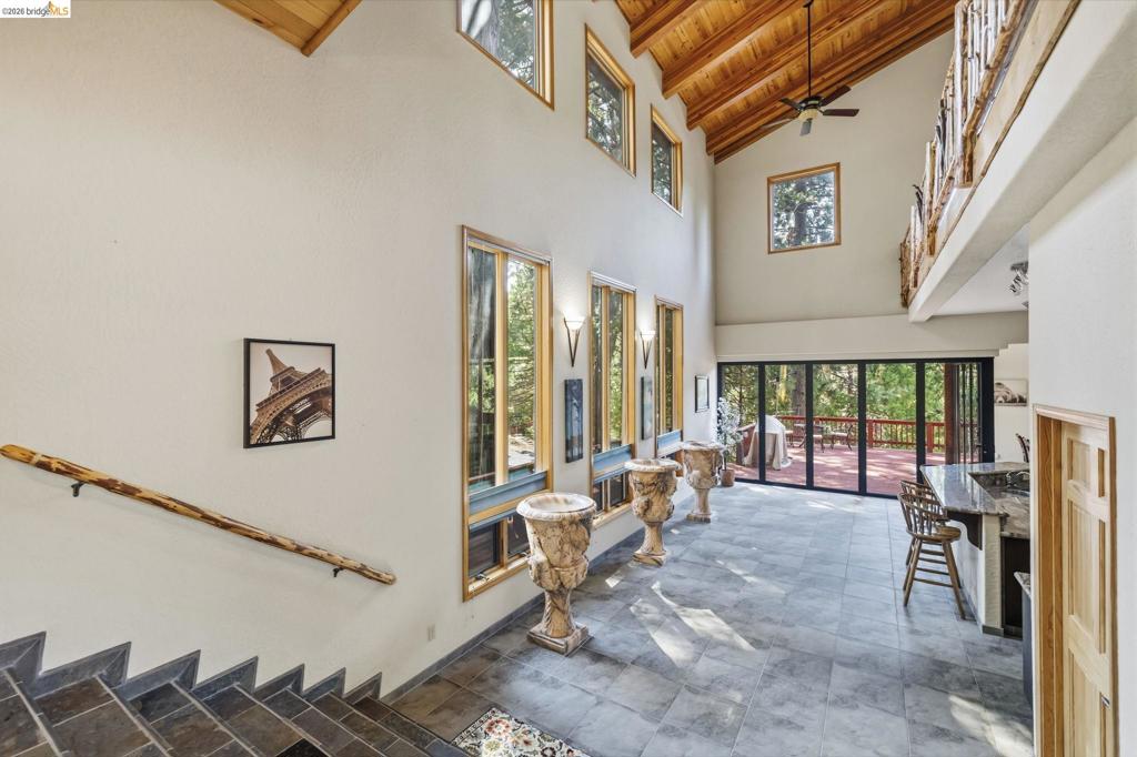 28421 Old Strawberry Rd, Strawberry, CA 95375