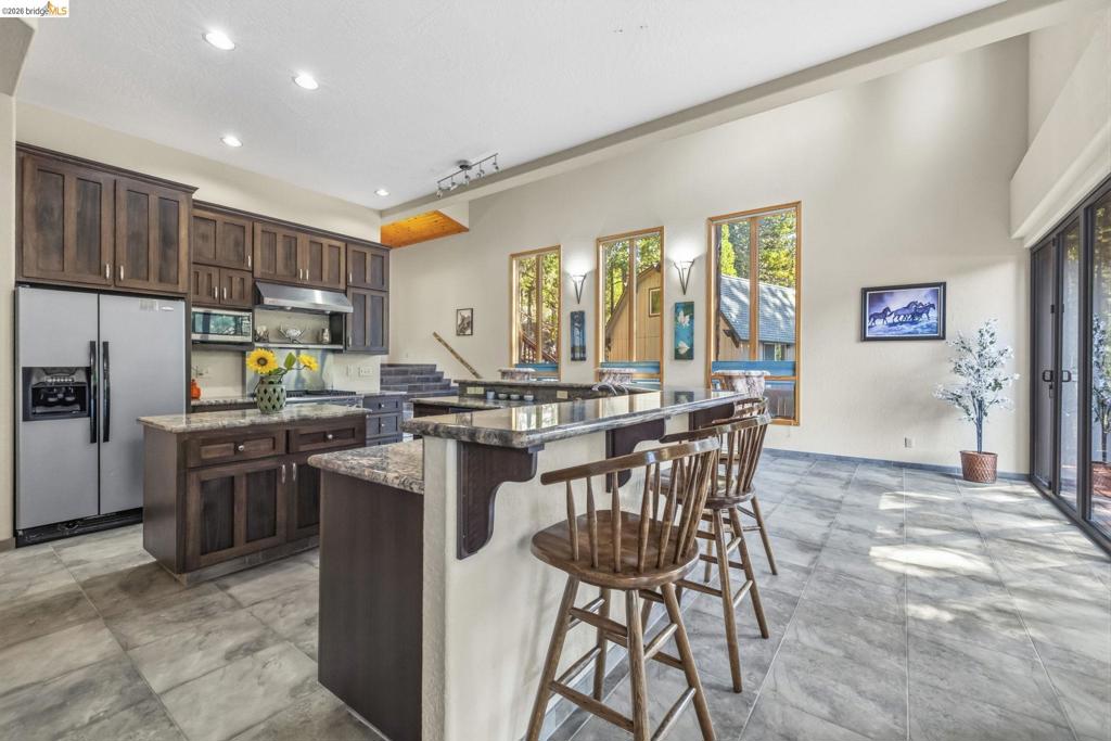 28421 Old Strawberry Rd, Strawberry, CA 95375