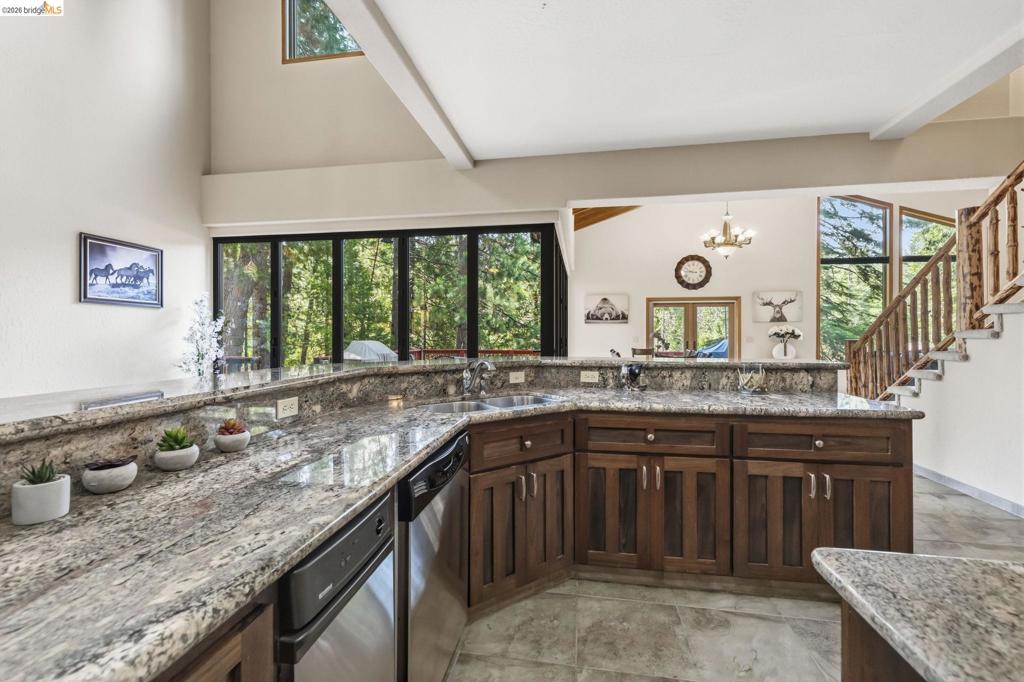 28421 Old Strawberry Rd, Strawberry, CA 95375